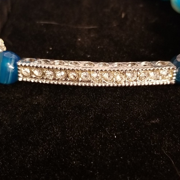 Diamond And Blue Beaded Bracelet - Picture 2 of 3